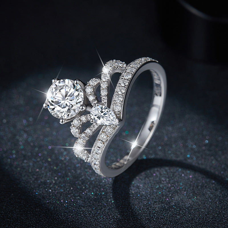 Moissanite Crown New Women's Ring