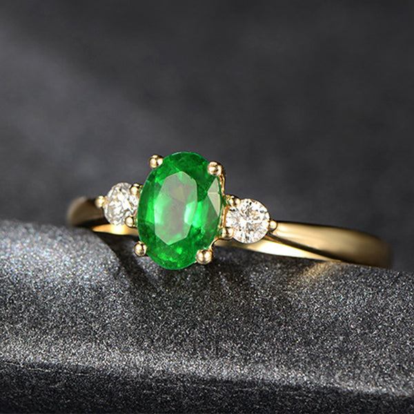 Vintage Gold Imitation Emerald Women's Green Moissanite Simulation Diamond Ring