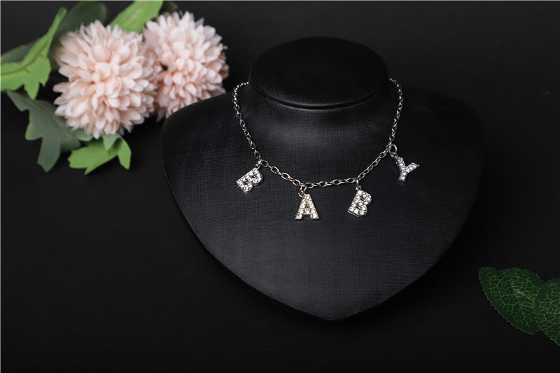 Customized English alphabet necklace