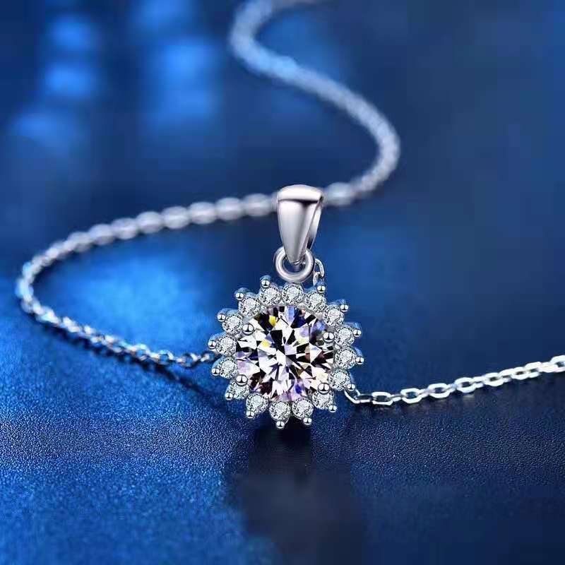 925 Sterling Silver Sunflower Necklace Moissanite Diamond Flower Pendant Clavicle Choker Lady Jewelry Love Energy Gift