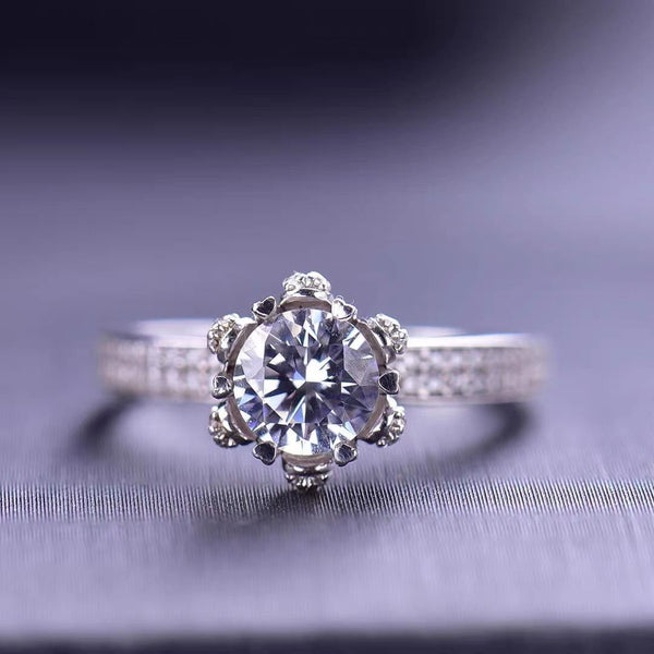 Ladies Fashion Moissanite Ice Queen Ring