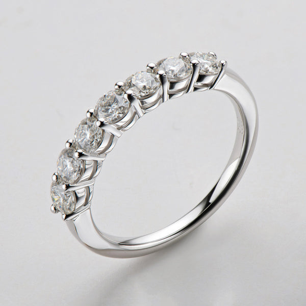 Fashionable And Simple 3mm Seven-star  Moissanite Ring