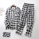  Black and white grid