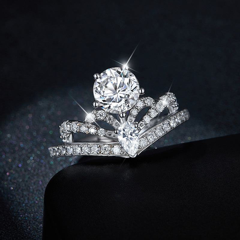 Moissanite Crown New Women's Ring