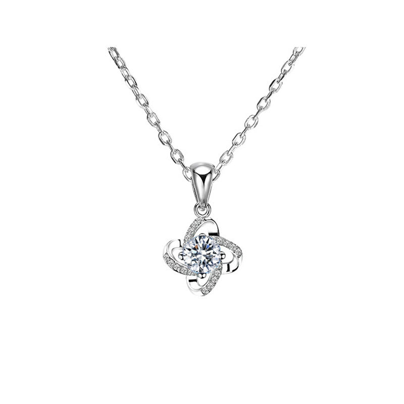 Ladies Fashion Personality Sterling Silver Moissanite Necklace